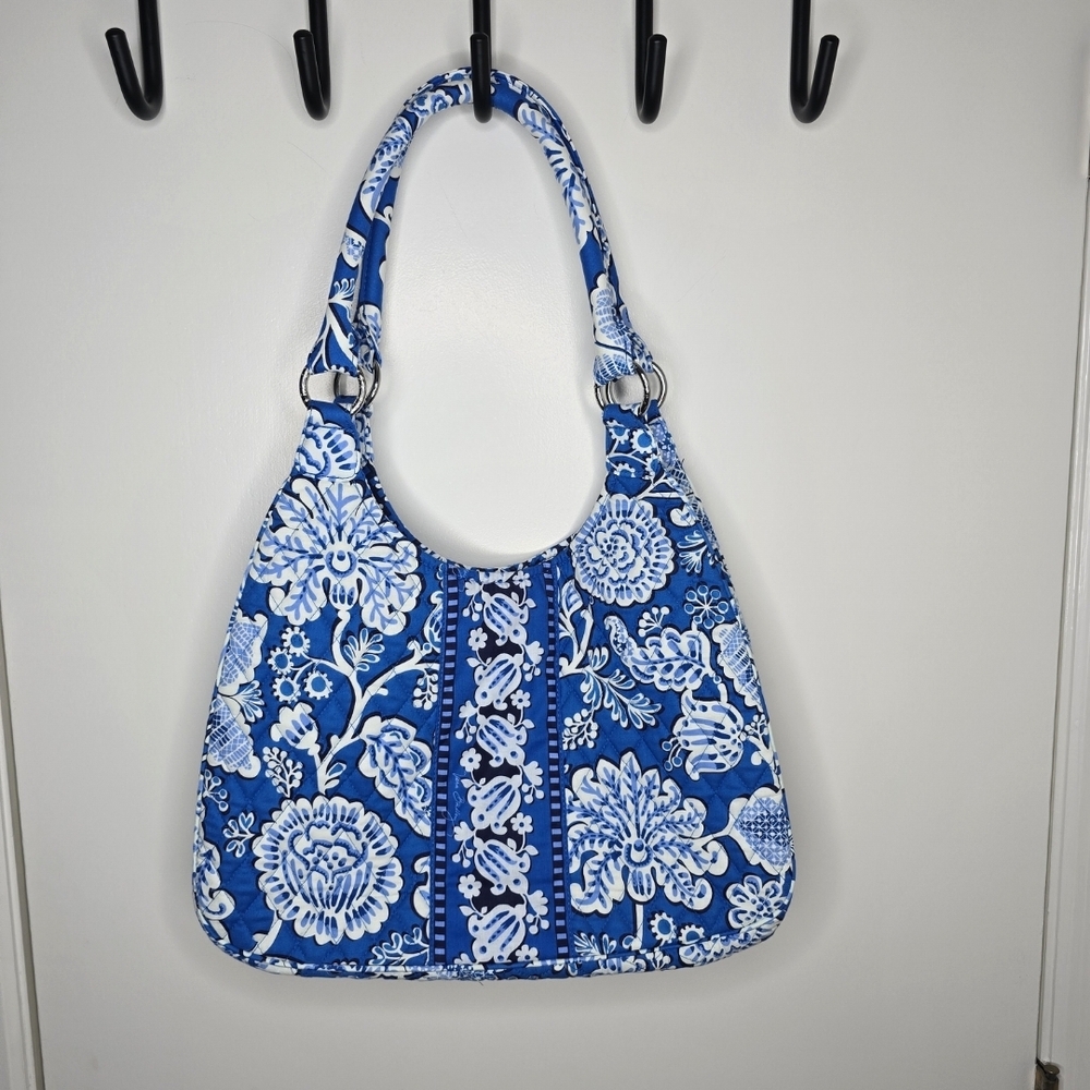 Vera Bradley NWOT Retired Pattern Blue Lagoon Blue and White Floral Hobo Bag